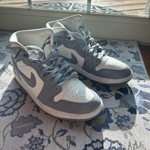 Nike High-Top Sneakers in Gray and White